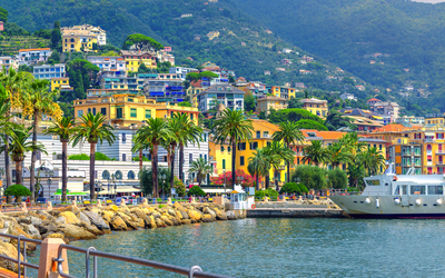 Altstadt und Hafen von Portoferraio auf der Insel Elba, Italien