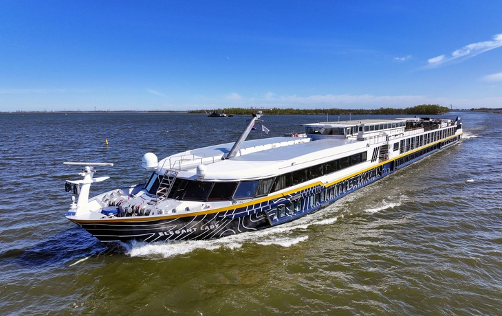 Das elegante Kreuzfahrtschiff MS Elegant Lady